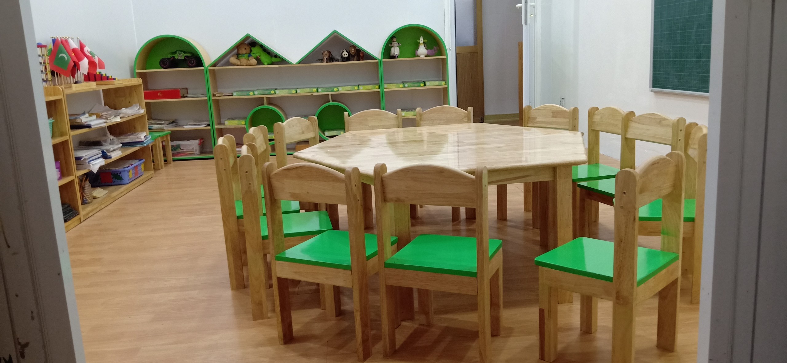 Bàn ghế Gỗ-Bàn Ghế Nhựa BB-326