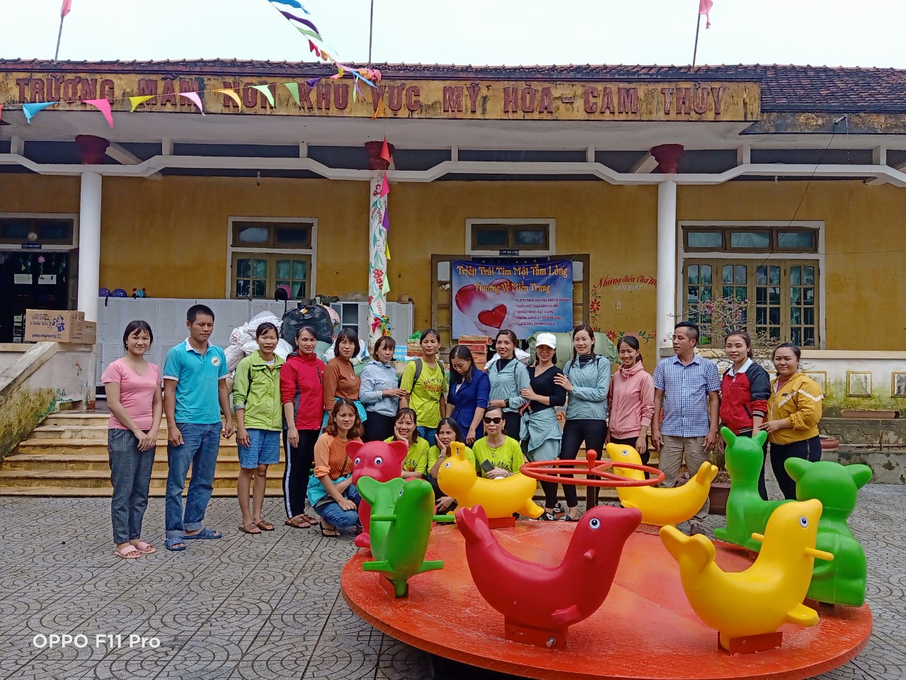 CTY BABY Cùng Đội Thiện Nguyện Hỗ Trợ Đồng Bào Huyện Lệ Thủy Quảng Bình Năm 2020